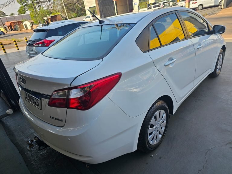 HB20 Sedan Confort 1.6 2015