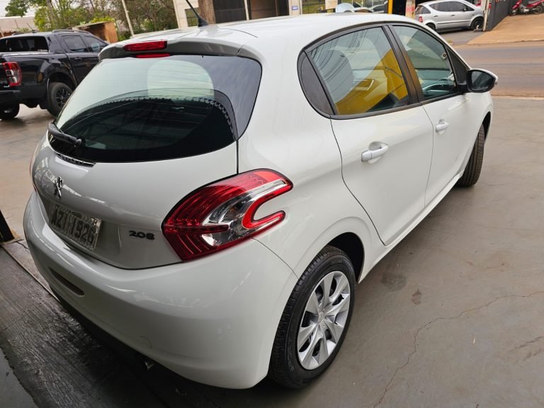 Peugeot 208 Active 1.5 2015