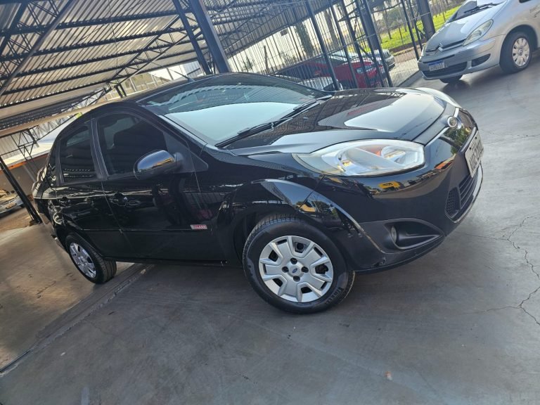 Fiesta Sedan 1.6 completo 2012