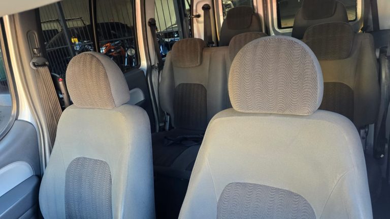 Doblo Essence 1.8 7L 2013