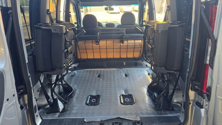Doblo Essence 1.8 7L 2013