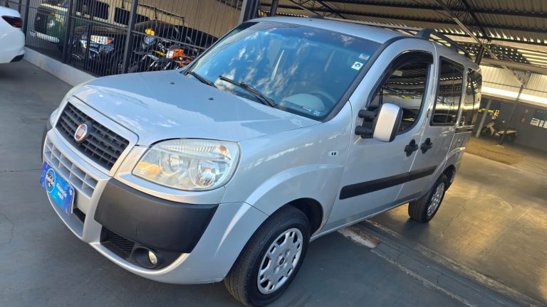 Doblo Essence 1.8 7L 2013