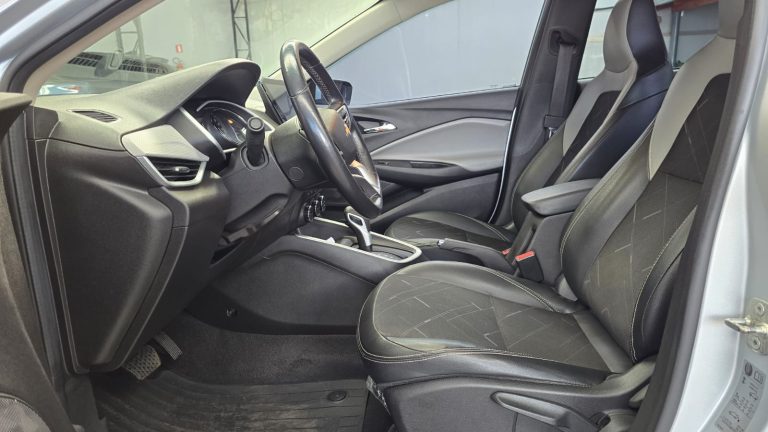 Onix Plus Premier 2021