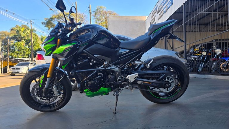 Kawasaki Z900R Edition 2023 – Impecável!