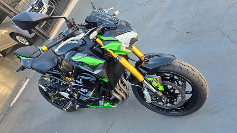 Kawasaki Z900R Edition 2023 – Impecável!