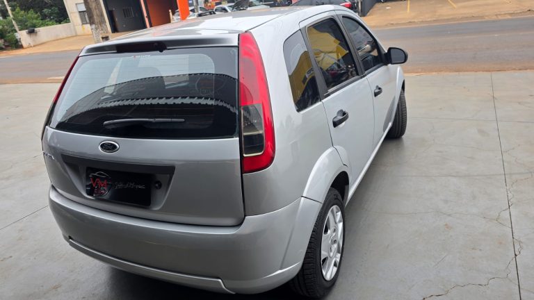 Fiesta Hatch 1.0 completo 2011