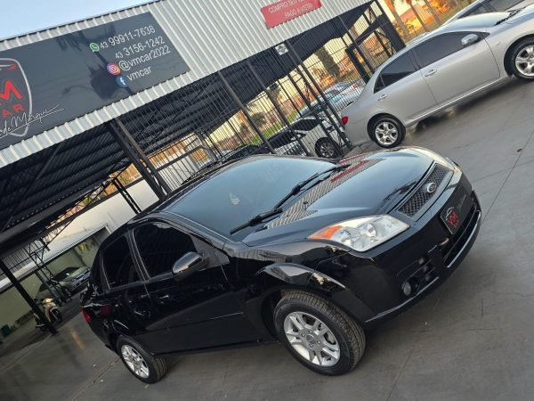 Fiesta Sedan 1.6 completo 2009