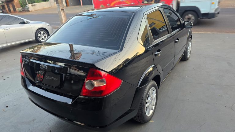 Fiesta Sedan 1.6 completo 2009