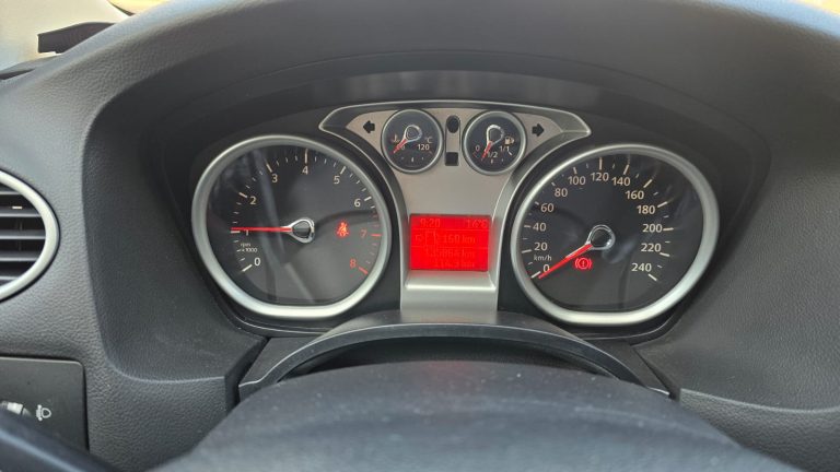 Focus Sedan 1.6 completo 2013