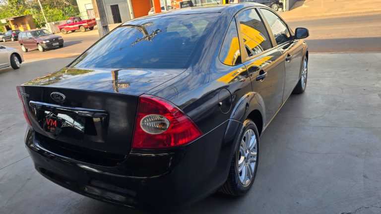 Focus Sedan 1.6 completo 2013