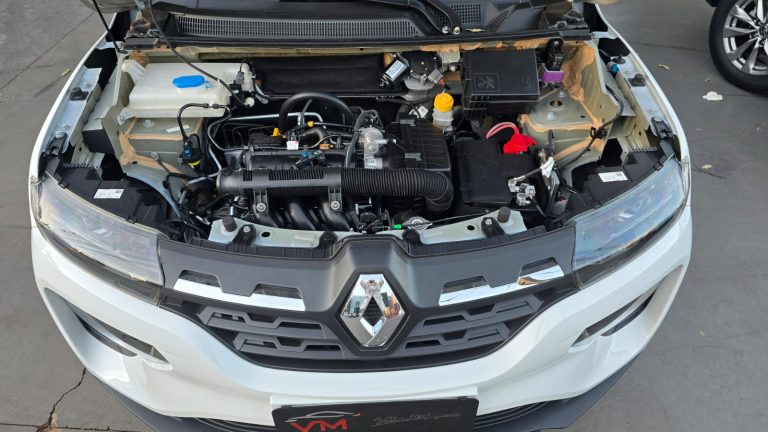 Kwid Intense 2023 Baixo KM