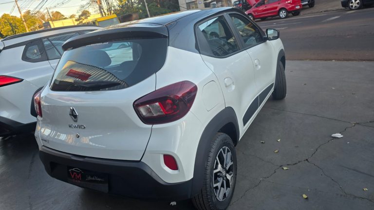 Kwid Intense 2023 Baixo KM