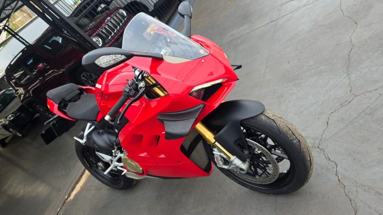 Ducati Panigale V4S 2021