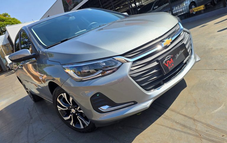 Onix Hatch premier II 2024 único dono