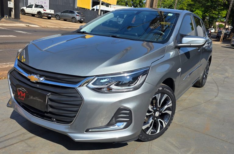 Onix Hatch premier II 2024 único dono