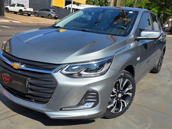 Onix Hatch premier II 2024 único dono