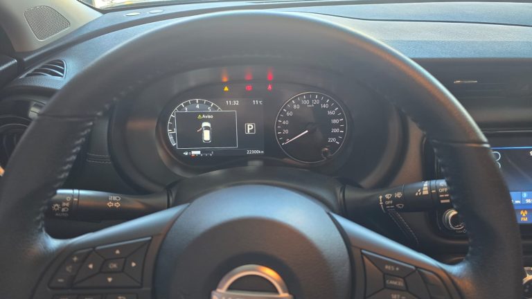 Kicks Advance 1.6 2023 único dono