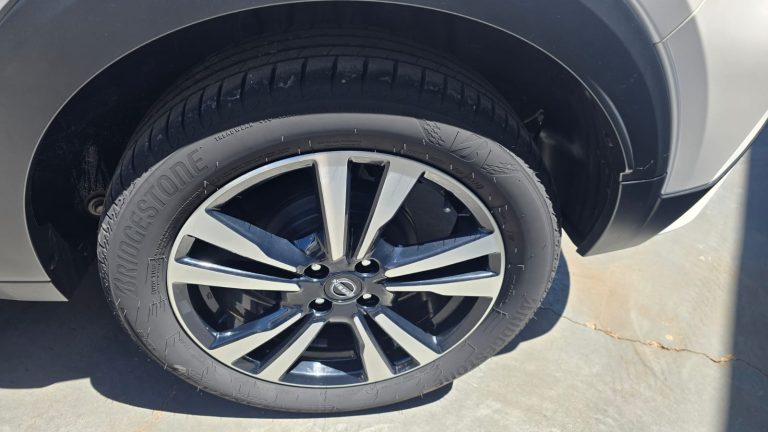 Kicks Advance 1.6 2023 único dono