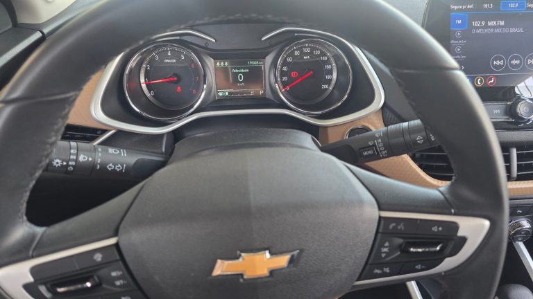 Onix plus premier II 2024 único dono