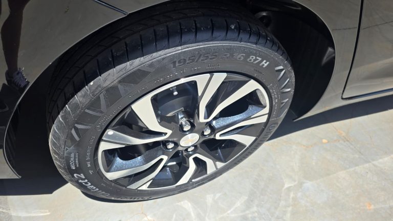 Onix plus premier II 2024 único dono