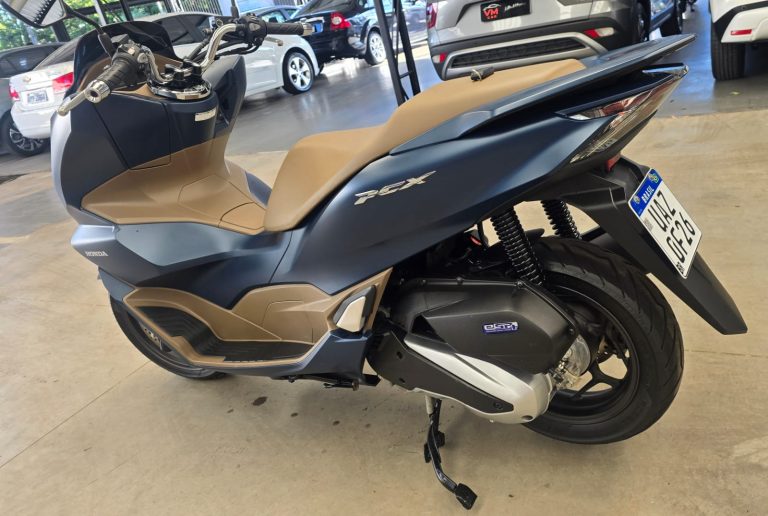 PCX 160 DLX ABS 2024