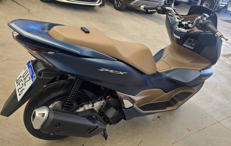 PCX 160 DLX ABS 2024