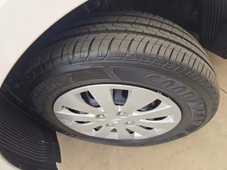 HB20S Confort 1.6 2015