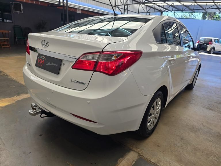 HB20S Confort 1.6 2015