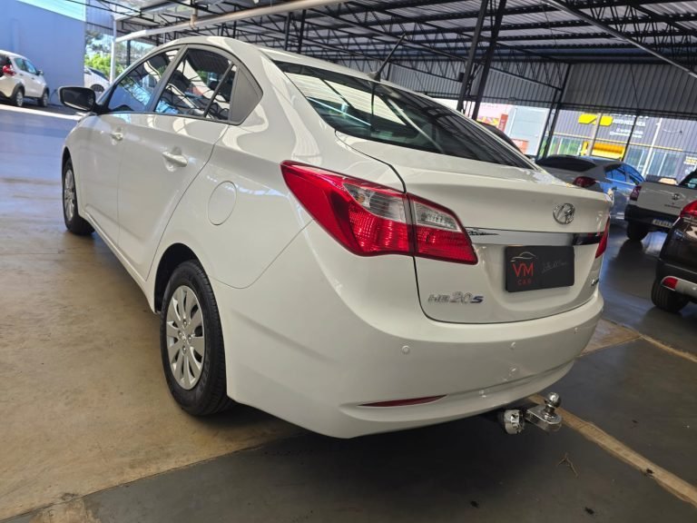 HB20S Confort 1.6 2015